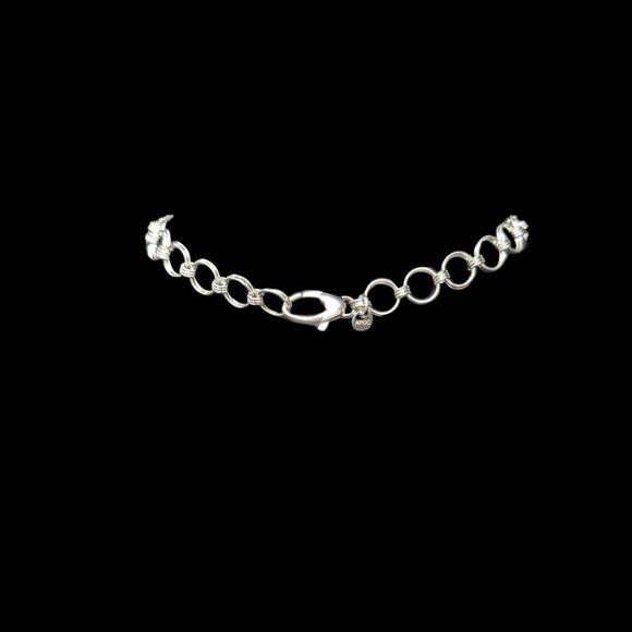 Estelle - Picture 2 of 4